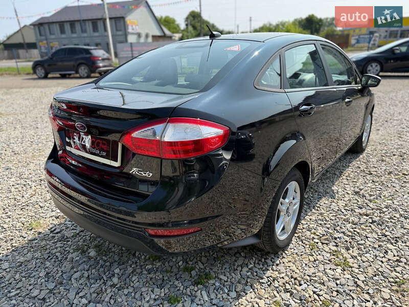 Седан Ford Fiesta 2017 в Коломые