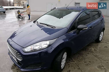 Хэтчбек Ford Fiesta 2013 в 