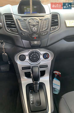 Хэтчбек Ford Fiesta 2019 в 
