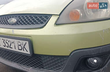 Хэтчбек Ford Fiesta 2007 в 