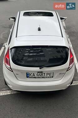 Хэтчбек Ford Fiesta 2019 в 