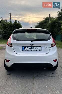 Хэтчбек Ford Fiesta 2019 в 