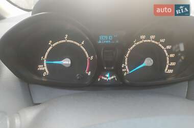 Хэтчбек Ford Fiesta 2014 в 