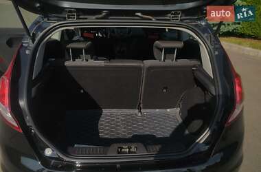 Хэтчбек Ford Fiesta 2014 в 