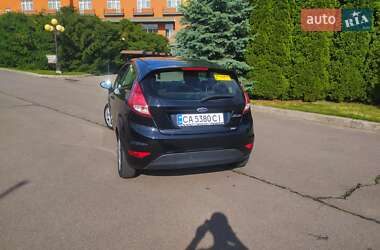 Хэтчбек Ford Fiesta 2014 в 