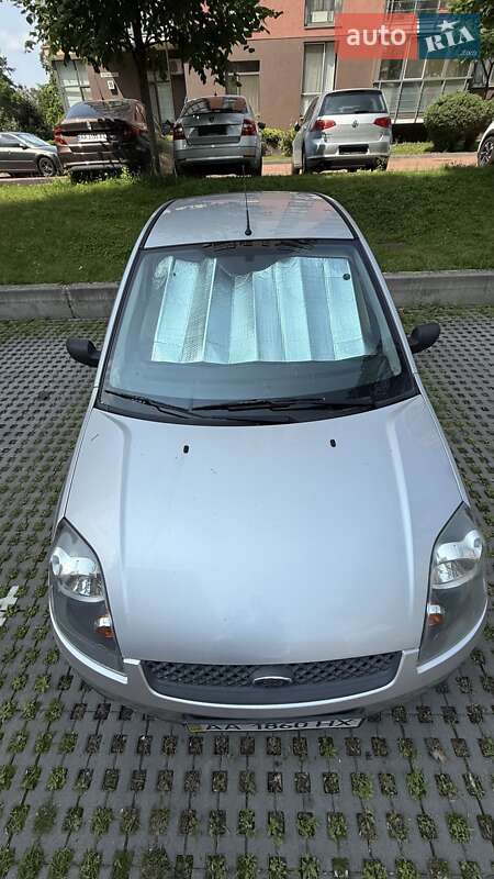 Хэтчбек Ford Fiesta 2008 в Киеве