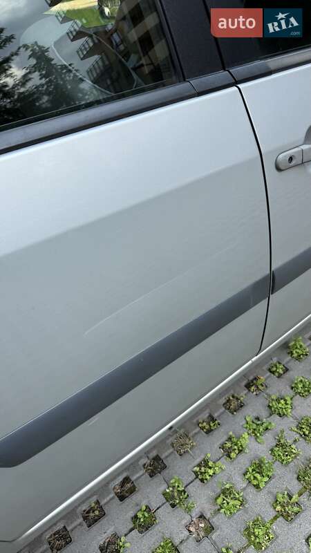 Хэтчбек Ford Fiesta 2008 в Киеве