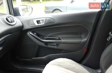 Хэтчбек Ford Fiesta 2013 в 