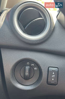 Хэтчбек Ford Fiesta 2010 в 