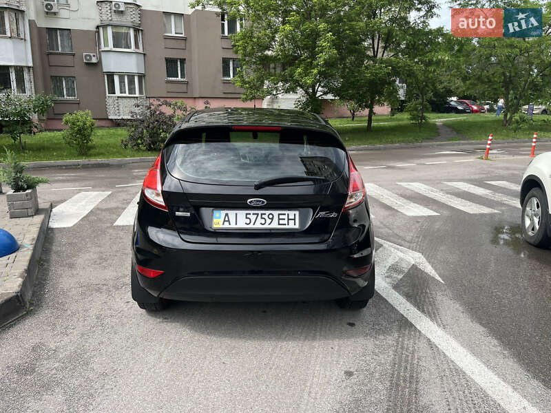 Хетчбек Ford Fiesta 2013 в Києві