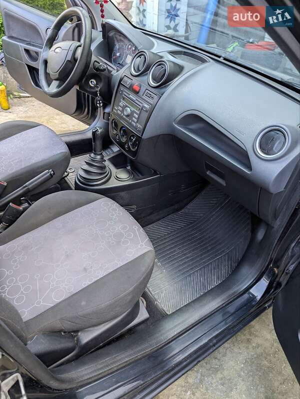 Хэтчбек Ford Fiesta 2007 в Каменец-Подольском фото 17 Хэтчбек Ford Fiesta 2007 в Каменец-Подольском
