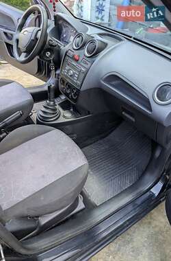 Хэтчбек Ford Fiesta 2007 в 