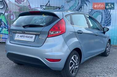 Хэтчбек Ford Fiesta 2009 в 