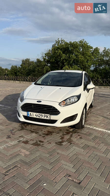 Хетчбек Ford Fiesta 2016 в Харкові