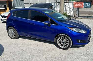 Хэтчбек Ford Fiesta 2014 в 