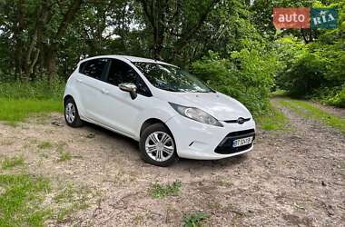 Хэтчбек Ford Fiesta 2011 в 