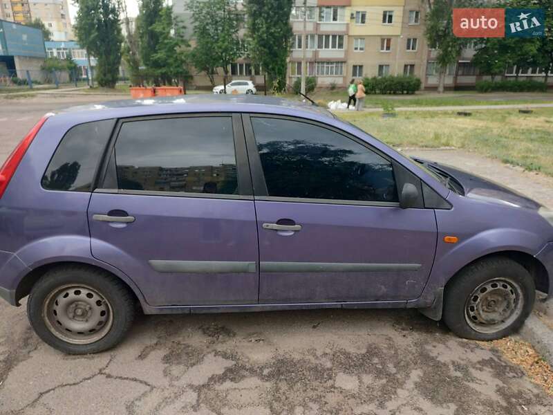 Хэтчбек Ford Fiesta 2006 в Каменском