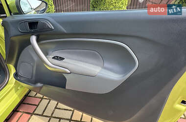 Хэтчбек Ford Fiesta 2008 в 