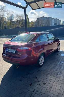 Седан Ford Fiesta 2017 в 