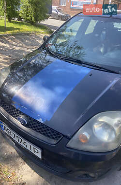 Хэтчбек Ford Fiesta 2007 в 
