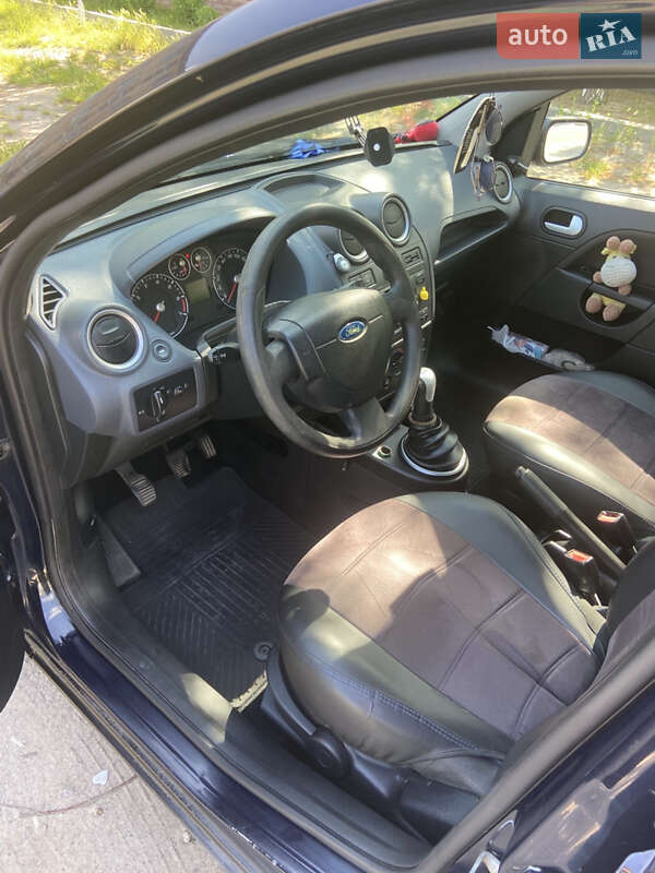 Хэтчбек Ford Fiesta 2007 в Виннице