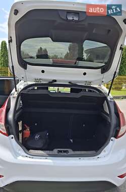 Хэтчбек Ford Fiesta 2013 в 