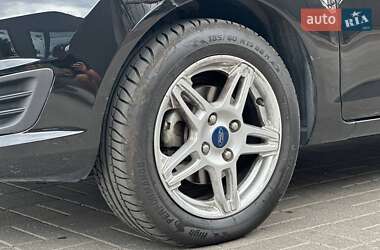 Хэтчбек Ford Fiesta 2019 в 