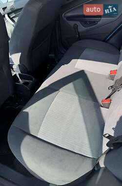 Хэтчбек Ford Fiesta 2010 в 