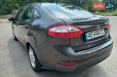 Седан Ford Fiesta 2017 в 