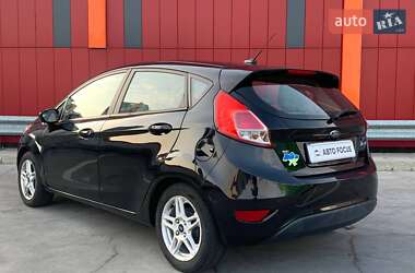 Хэтчбек Ford Fiesta 2018 в 