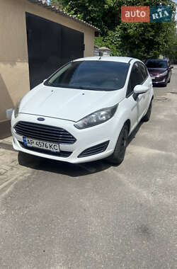 Хэтчбек Ford Fiesta 2014 в 