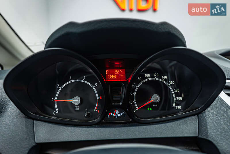 Хэтчбек Ford Fiesta 2011 в Киеве