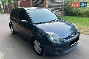 Хэтчбек Ford Fiesta 2008 в Киеве