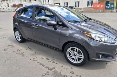Хэтчбек Ford Fiesta 2017 в 