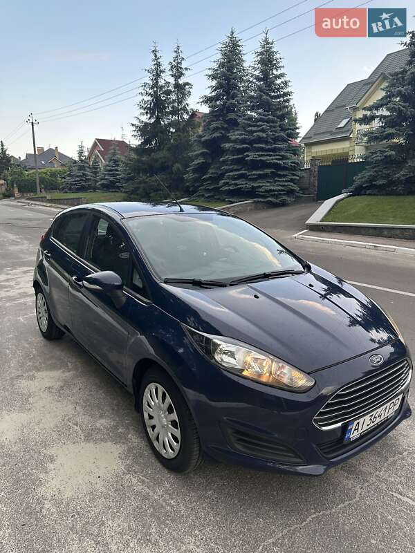 Хетчбек Ford Fiesta 2013 в Києві