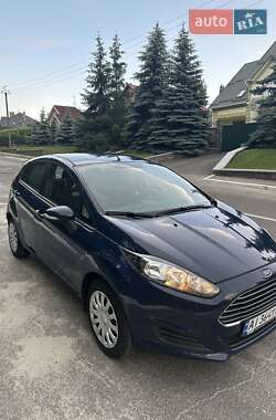 Хэтчбек Ford Fiesta 2013 в 