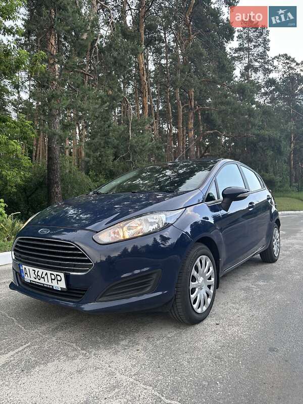Хетчбек Ford Fiesta 2013 в Києві