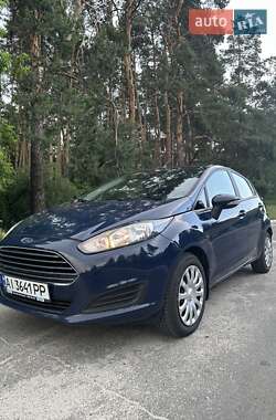 Хэтчбек Ford Fiesta 2013 в 
