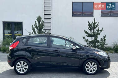 Хэтчбек Ford Fiesta 2013 в 