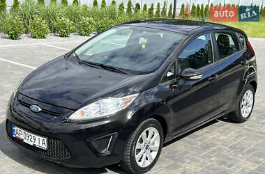 Хэтчбек Ford Fiesta 2013 в 