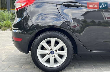 Хэтчбек Ford Fiesta 2013 в 