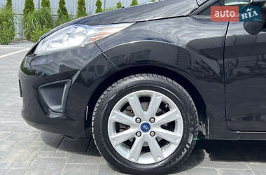 Хэтчбек Ford Fiesta 2013 в 