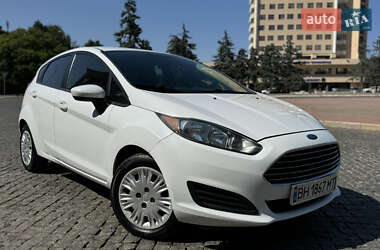 Хэтчбек Ford Fiesta 2013 в Черноморске