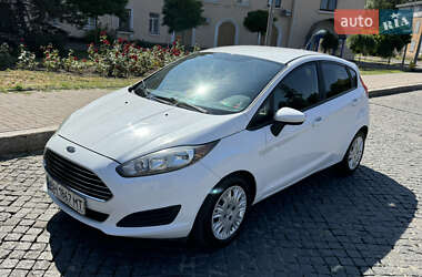 Хэтчбек Ford Fiesta 2013 в 