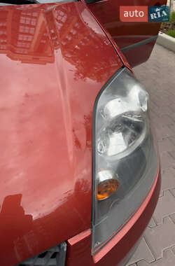 Хэтчбек Ford Fiesta 2007 в 