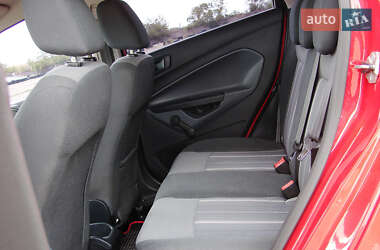 Хэтчбек Ford Fiesta 2009 в 