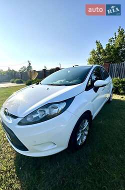 Хэтчбек Ford Fiesta 2011 в Харькове