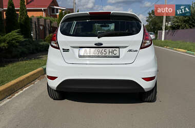 Хэтчбек Ford Fiesta 2013 в 