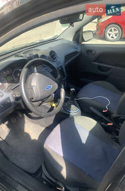 Хетчбек Ford Fiesta 2008 в 