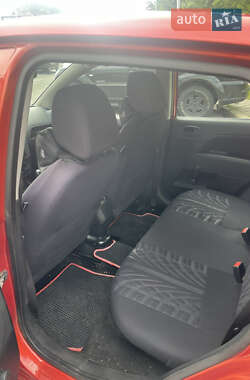 Хэтчбек Ford Fiesta 2008 в 